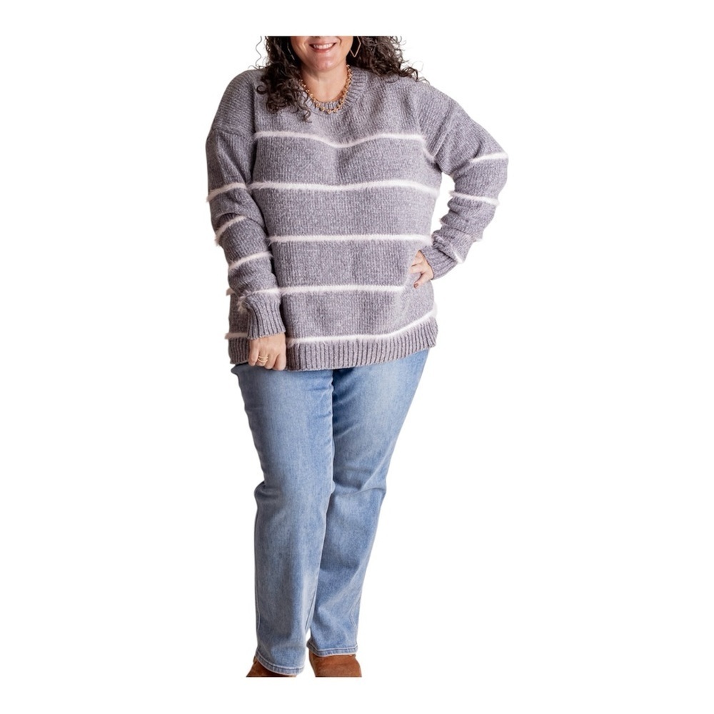 NEW NWT Reborn J Gray White Striped Fuzzy Sweater Chenille Crew Neck Sweater 1X - Picture 3 of 10
